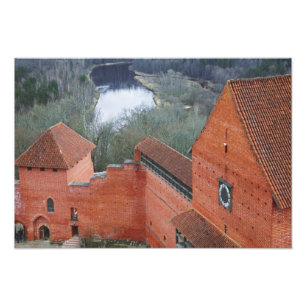 Foto Castillo de Turaida por el río Gauja, Sigulda, Let