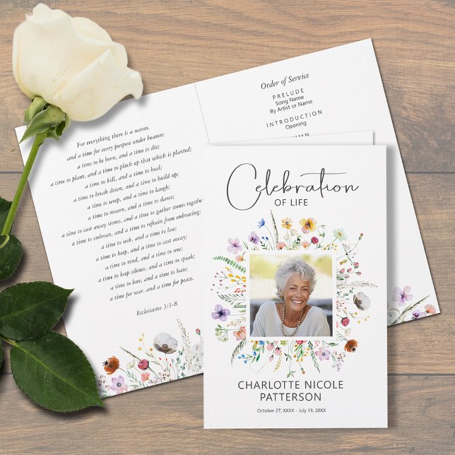 Foto Celebración del Programa de Funerales de la V (Dainty wildflowers Celebration of Life funeral memorial program, 5.5" x 8.5" after you fold them)