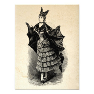 Foto Chica victoriano con traje de murciélago I