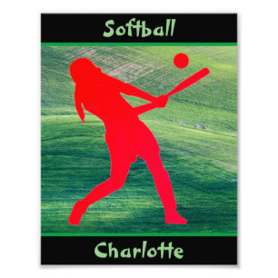 Foto Chicas de Softball se lanzan sobre el verde