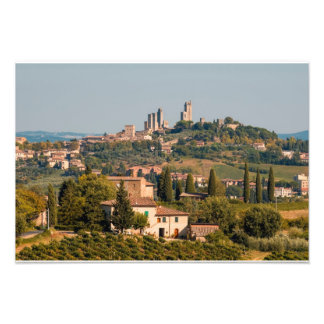 Foto Ciudad montañosa de San Gimignano, Toscana, Italia