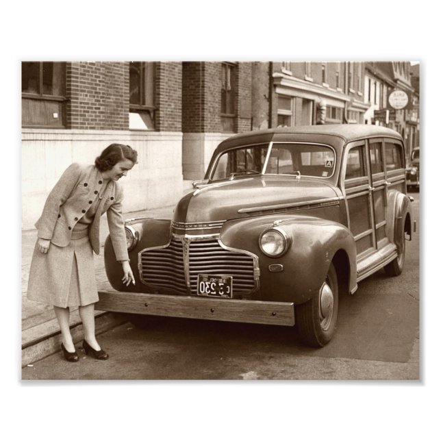 Foto Coche con Parachoque de madera Segunda Guerra Mund (Frente)