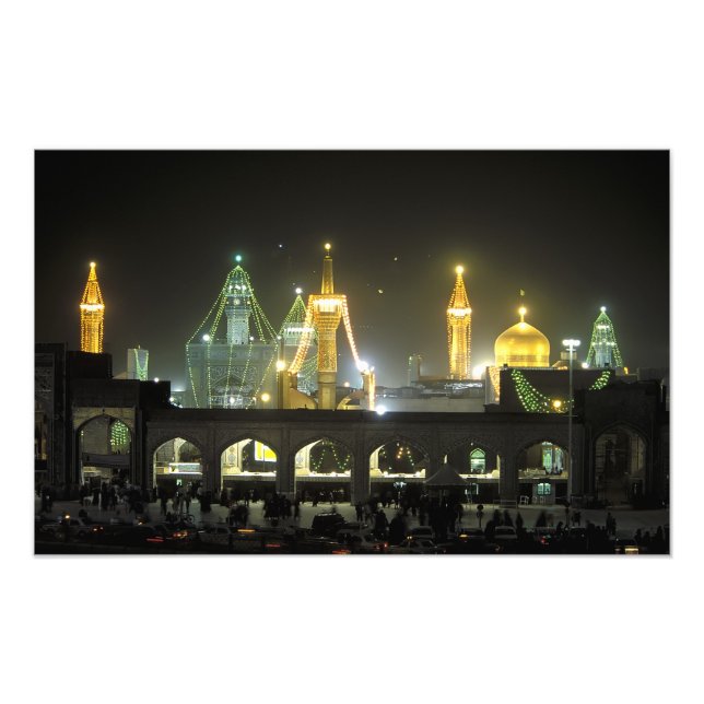 Foto Complejo del santuario del Imam Reza por la noche, (Frente)