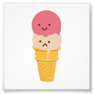 Foto Cono de helado feliz y triste