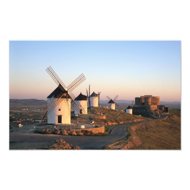 Foto Consuegra, La Mancha, España, molinos de viento (Frente)