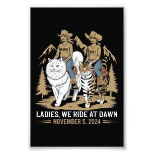 Foto Damas: Viajamos Al Amanecer, Kamala Harris Walz