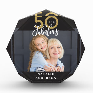 foto de 50 años de color negro de tipografía moder