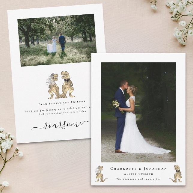 Foto de agradecimiento de boda de dinosaurio (Dinosaur theme wedding thank you photo card Funny T-Rex dino bride and groom elegant modern script)