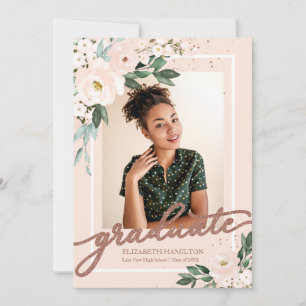 Foto de Anuncio de Graduación Floral Rosado de Gra
