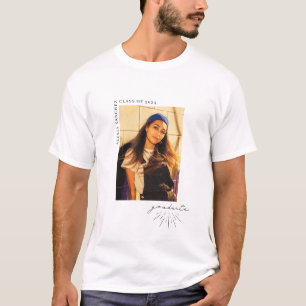 Foto de camiseta de graduación de guión artístico