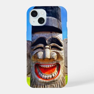 Foto de cara sonriente con dientes de tótem de mad
