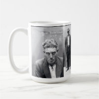Foto de disparo de taza criminal en blanco y negro