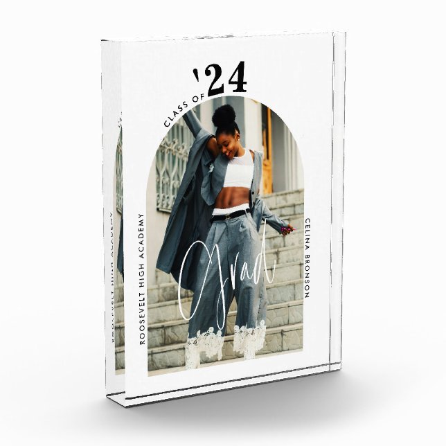 Foto de escritura moderna de graduación Minimalist (Izquierda)