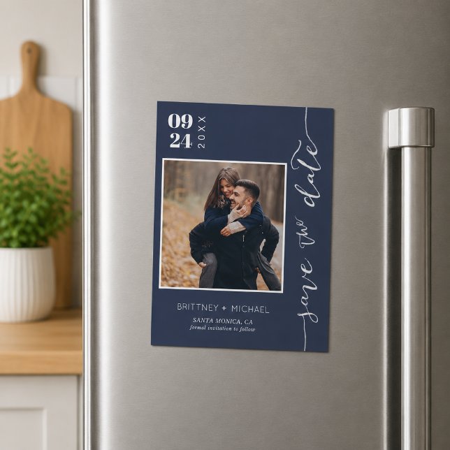 Foto de fecha de guardado azul marino (Elegant navy blue photo save the date featuring modern typography, romantic handwritten magnet)