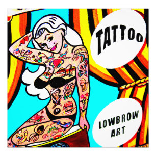 foto de mujer tatuada