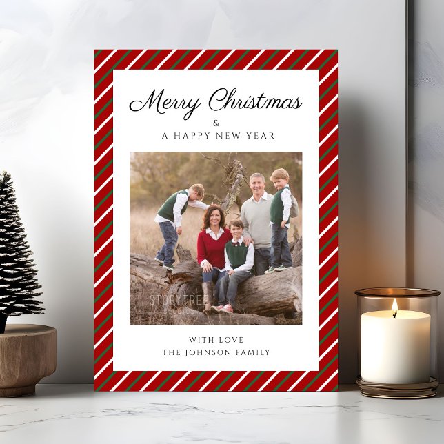 Foto de Navidad con Rayas Rojas Elegantes (Elegant Red Stripes Photo Christmas Holiday Card)