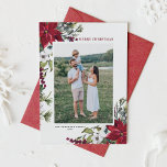 Foto de navidad del merry botánico de Poinsettia R<br><div class="desc">Feliz Navidad! Envíe sus deseos y saludos de vacaciones a la familia y amigos con esta tarjeta plana de fotos de Navidades florales de personalizable. Cuenta con un marco acuarela de pineconas, agujas de pino, hoyos, bayas y poinsettias rojas. Personalice agregando nombres, mensajes y fotos. Los elementos coincidentes están disponibles....</div>