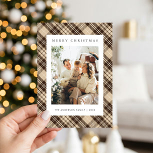 Foto de Navidad moderna de familia con cuadros mar