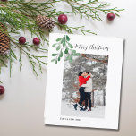 Foto de presupuesto Tarjeta navideña Mistletoe Mer<br><div class="desc">Envíe saludos de temporada a la familia y amigos con esta romántica tarjeta de Navidades económicos. Está decorado con mistletoe acuarela. Personalizable fácil con tu foto y nombre. Para una personalización más avanzada de este diseño, pulse el botón "Personalizar". Porque creamos nuestra obra de arte no encontrarás esta imagen exacta...</div>