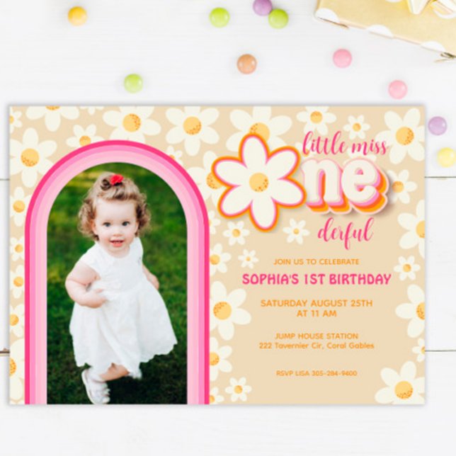 Foto de Rainbow Retro Daisy Invitación de primer c (Subido por el creador)