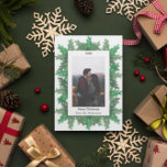 Foto de ramas de árbol de Navidad<br><div class="desc">Navidades ramas de pinos enmarcan tu foto personalizado de vacaciones. Foto de plantilla con licencia de Pixabay bajo CC0 y debe ser reemplazada por su propia foto</div>