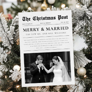 Foto de recién casados en Navidad en periódico en