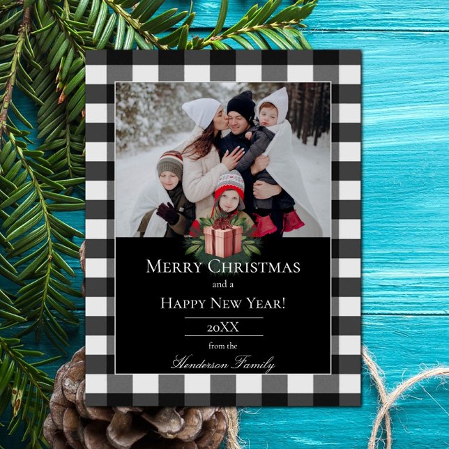 Foto de regalo de Navidad en cuadros de Búfalo | R (Red Buffalo Plaid Christmas Gift Holiday Photo Card)