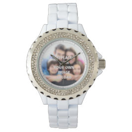 Foto de su familia en un reloj