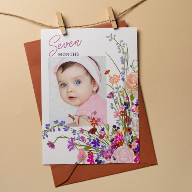 Foto de tarjeta colgante de hito mensual de bebé f (Floral Baby Monthly Milestone Hanging Card Photo)