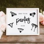Foto Deja caer tus bragas con ducha de novia moderna de<br><div class="desc">¡Pon esta divertida foto impresa en tu ducha de novia!</div>