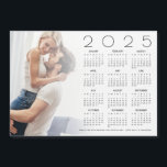 Foto del Calendario 2025 - Nuevo Favor De La Boda<br><div class="desc">Foto Del Calendario 2025 Sobreposición De La Tarjeta De Favor De La Boda Recién Confitada. Una idea para un favor nupcial para las parejas bodas navidades, con este regalo de calendario 2025 para sus invitados personalizado con su foto favorita! Simplemente intercambia tu foto con la imagen de ejemplo y personaliza...</div>