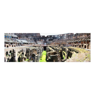 Foto Dentro del Colosseum romano panorámico