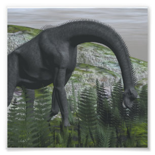 Foto Dinosaurio del Brachiosaurus que come el helecho -