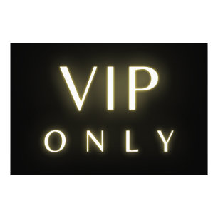 Foto Diseño de texto de lujo con neón solo para Vip