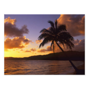 Foto EE. UU., Hawái, Kauai, Colorido amanecer en un 2