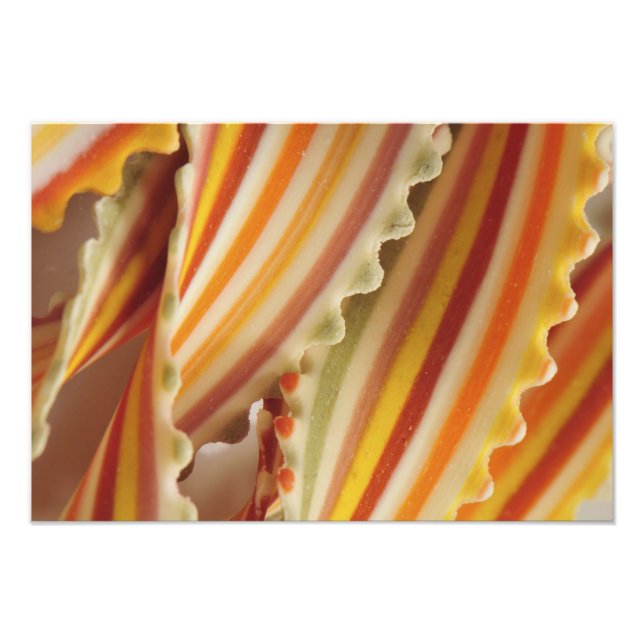 Foto EE. UU. Primer plano de fideos de pasta de arcoíri (Frente)