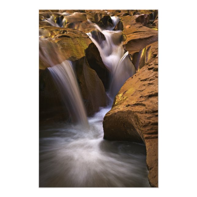 Foto EE. UU., Utah, Escalante Wilderness. Cascada en 2 (Frente)