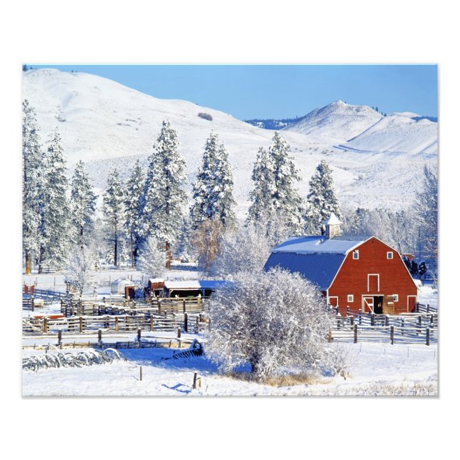 Foto EE. UU., Washington, Methow Valley, Graneros en (Frente)