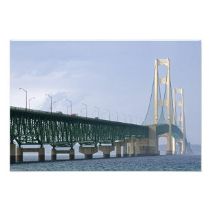 Foto El puente de Mackinac que atraviesa los Estrechos