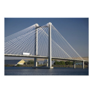 Foto El puente Ed Hendler atraviesa el río Columbia