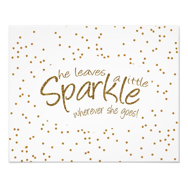 Foto Ella deja una pequeña espuma dondequiera que vaya (Frente)