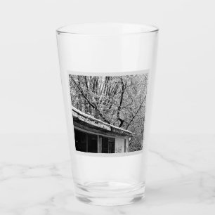 Foto en blanco y negro de la escena invernal de ni