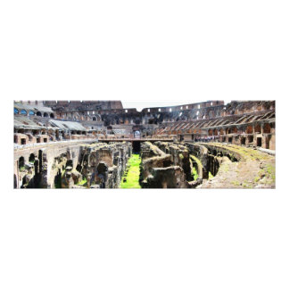 Foto En el interior de la Panorámica del Coliseo Romano