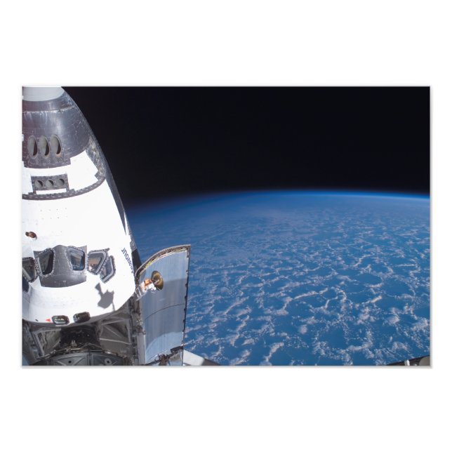 Foto Endeavor del transbordador espacial 6 (Frente)