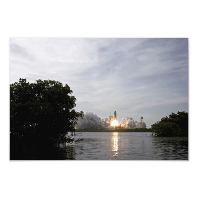 Foto Endeavor del transbordador espacial se desconecta (Frente)