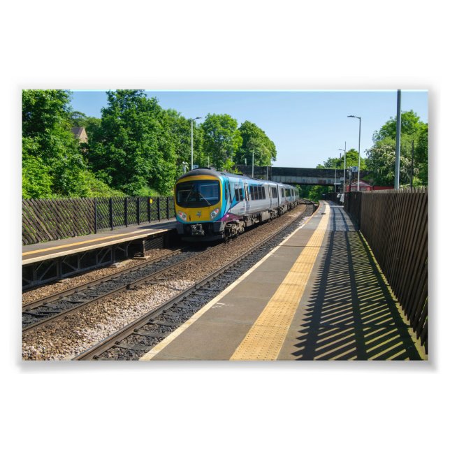 Foto Estación de tren de Deighton, Huddersfield (Frente)