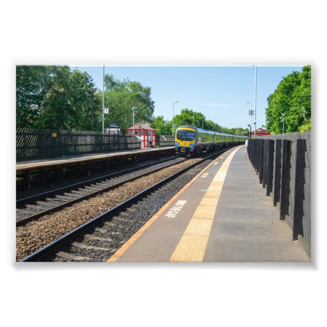 Foto Estación de tren de Deighton, Huddersfield (Frente)