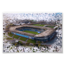 Estadio de Rugby de Edimburgo con la bandera de Es