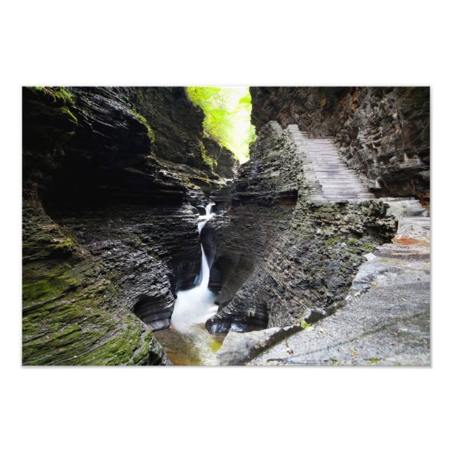 Foto Estrecha cascada, Watkins Glen (Frente)