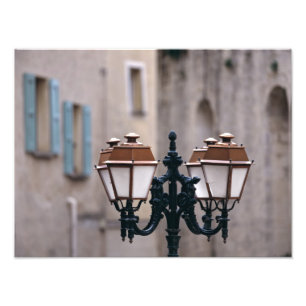 Foto Europa, Francia, Forcalquier. Antiguo desgastado